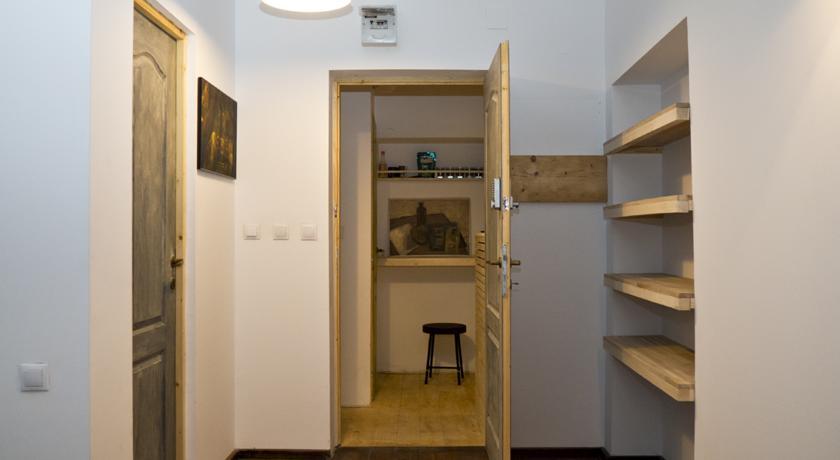 Victoria Poshtel Bucharest Ostello Esterno foto