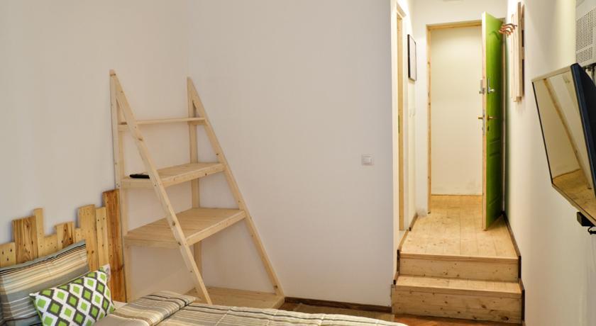 Victoria Poshtel Bucharest Ostello Esterno foto